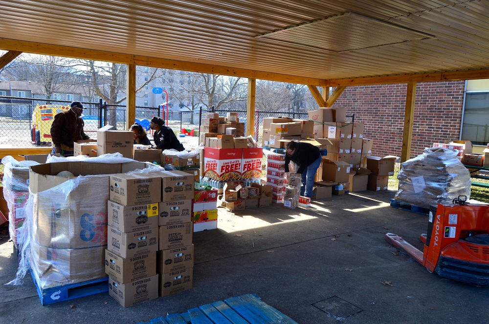 firetree place fresh express food bank with boxes